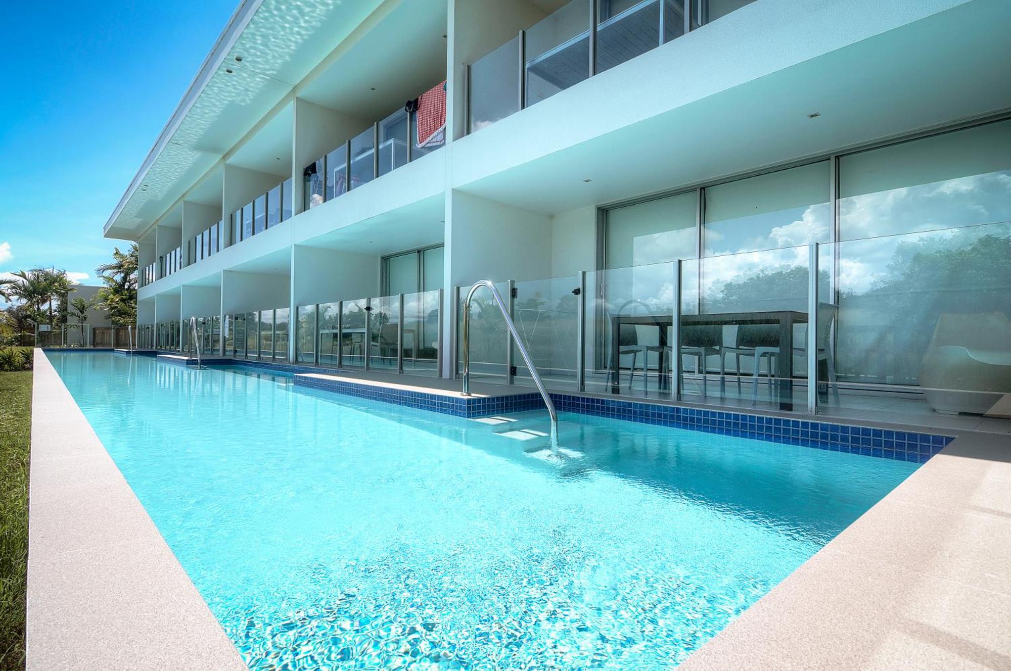 Pool Resort พอร์ตดักกลาส ภายนอก รูปภาพ